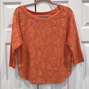 Buckle orange lace shirt